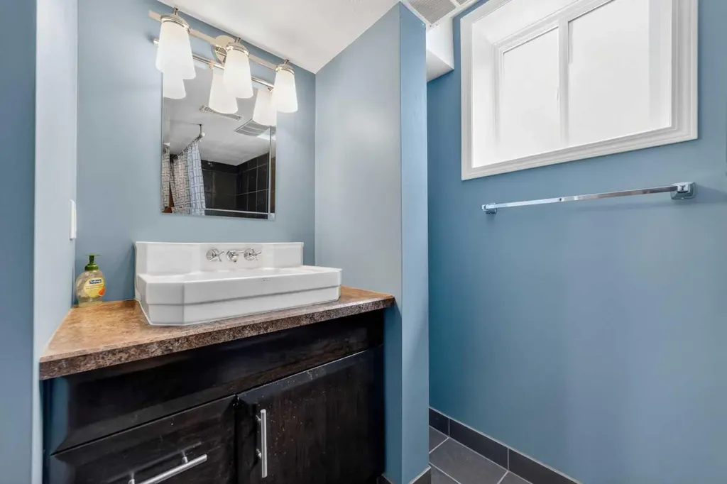 501 26 Street S Lethbridge AB T1J3R3