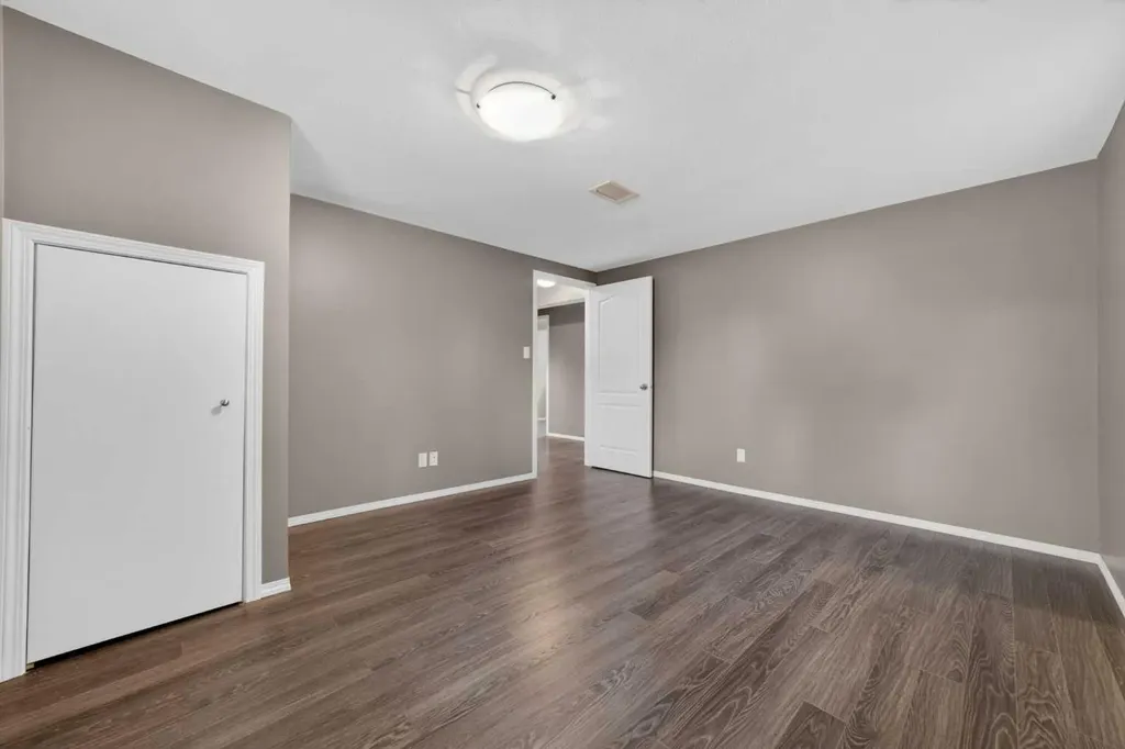 501 26 Street S Lethbridge AB T1J3R3