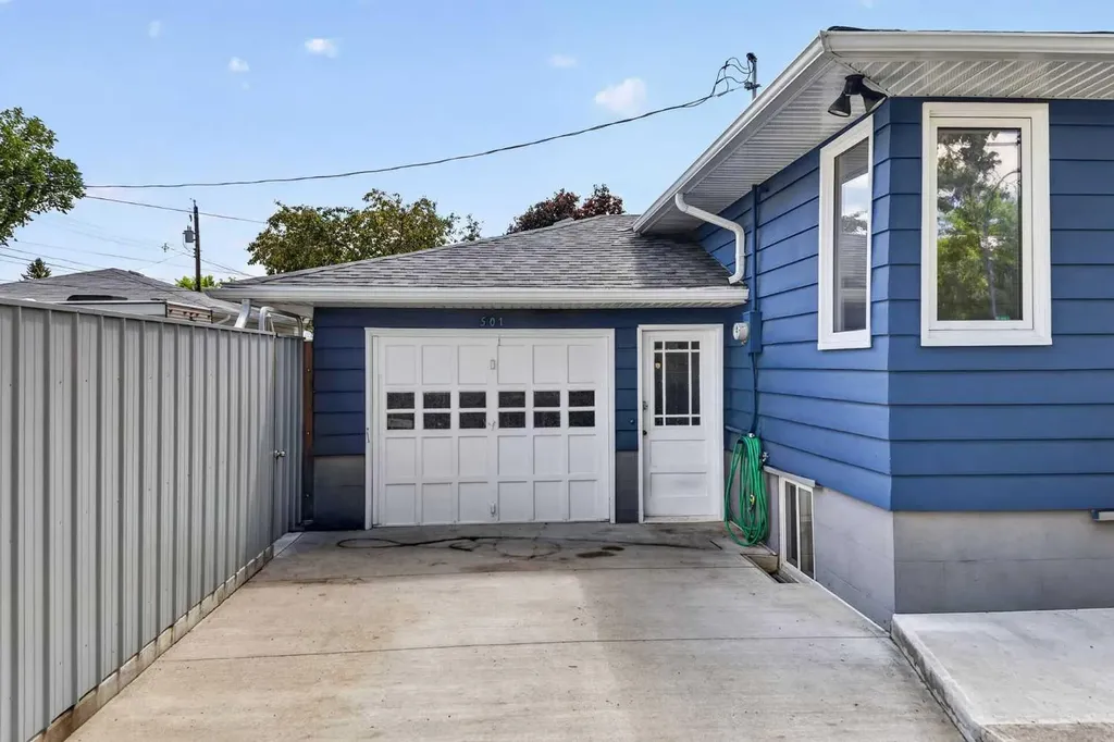 501 26 Street S Lethbridge AB T1J3R3
