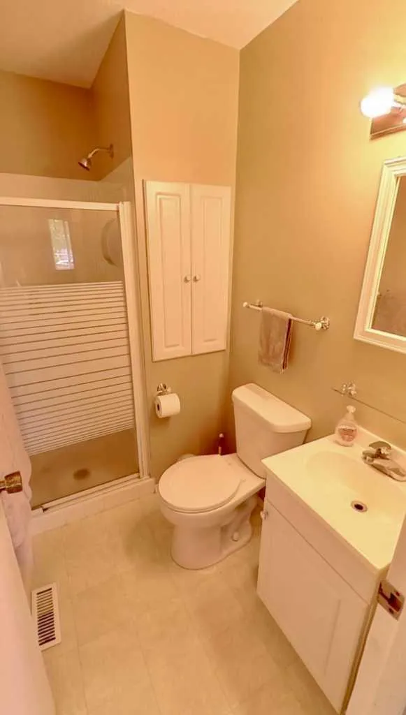 5333 57 Avenue Rocky Mountain House AB T4T 1M7