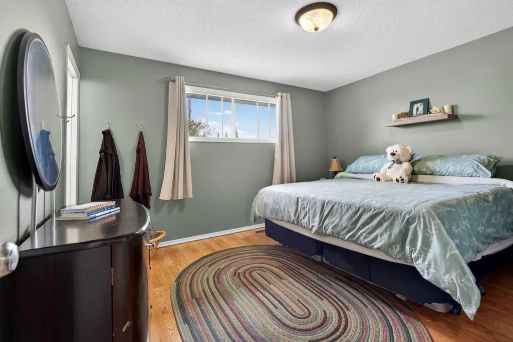 571 8 Street SE Three Hills AB T0M 2A0