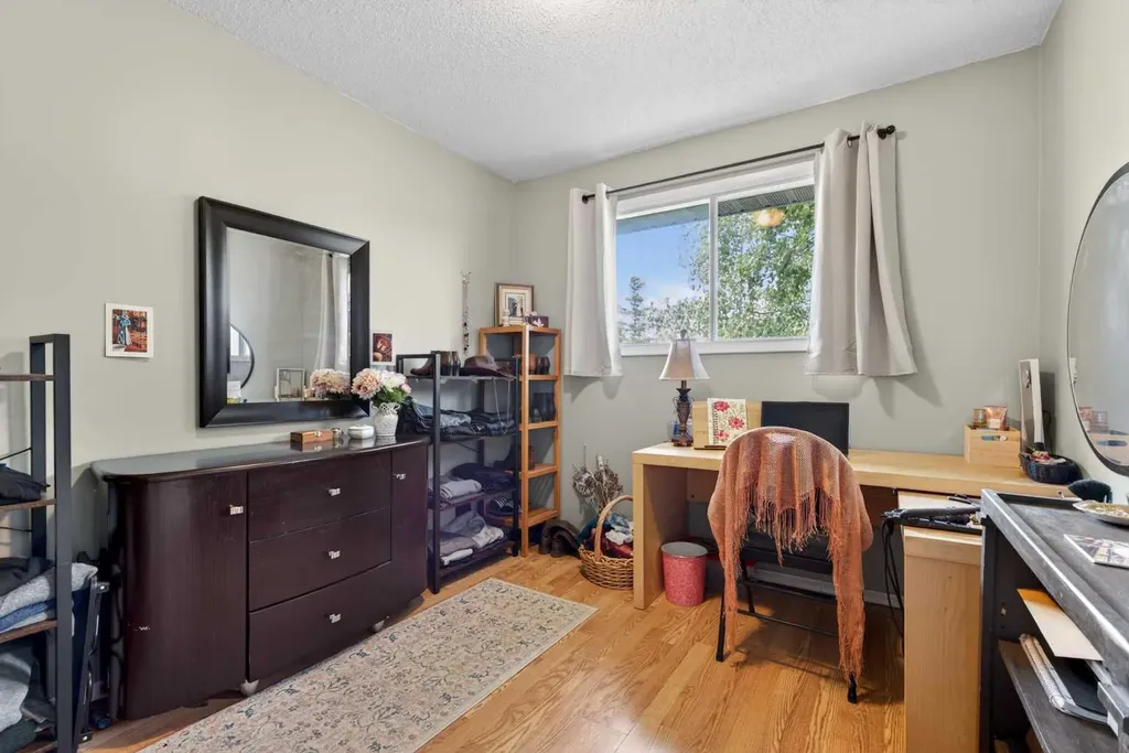 571 8 Street SE Three Hills AB T0M 2A0