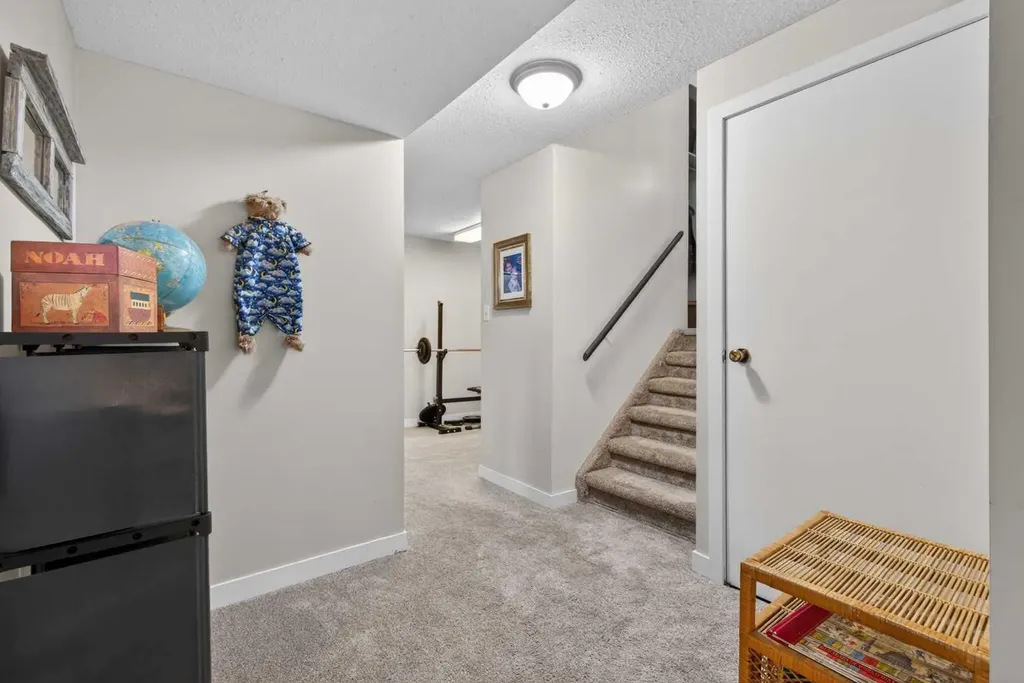 571 8 Street SE Three Hills AB T0M 2A0