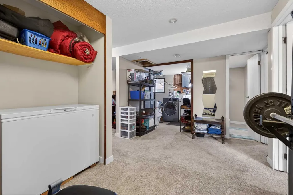 571 8 Street SE Three Hills AB T0M 2A0