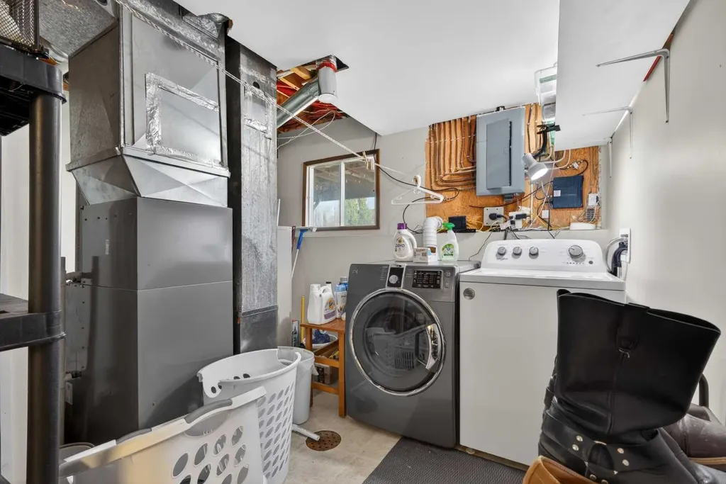 571 8 Street SE Three Hills AB T0M 2A0
