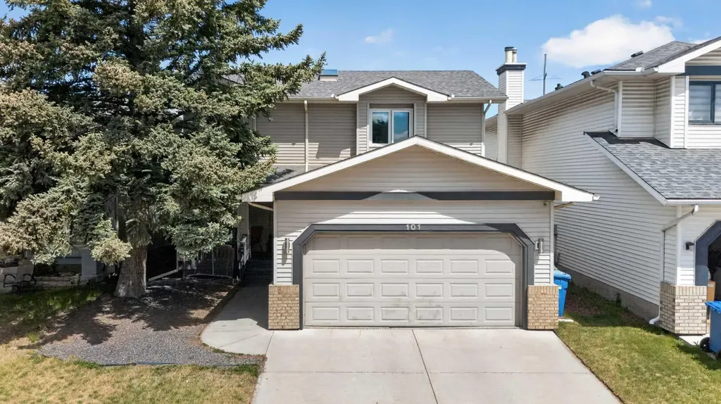 101 Douglasbank Way SE Calgary AB T2Z 1W4