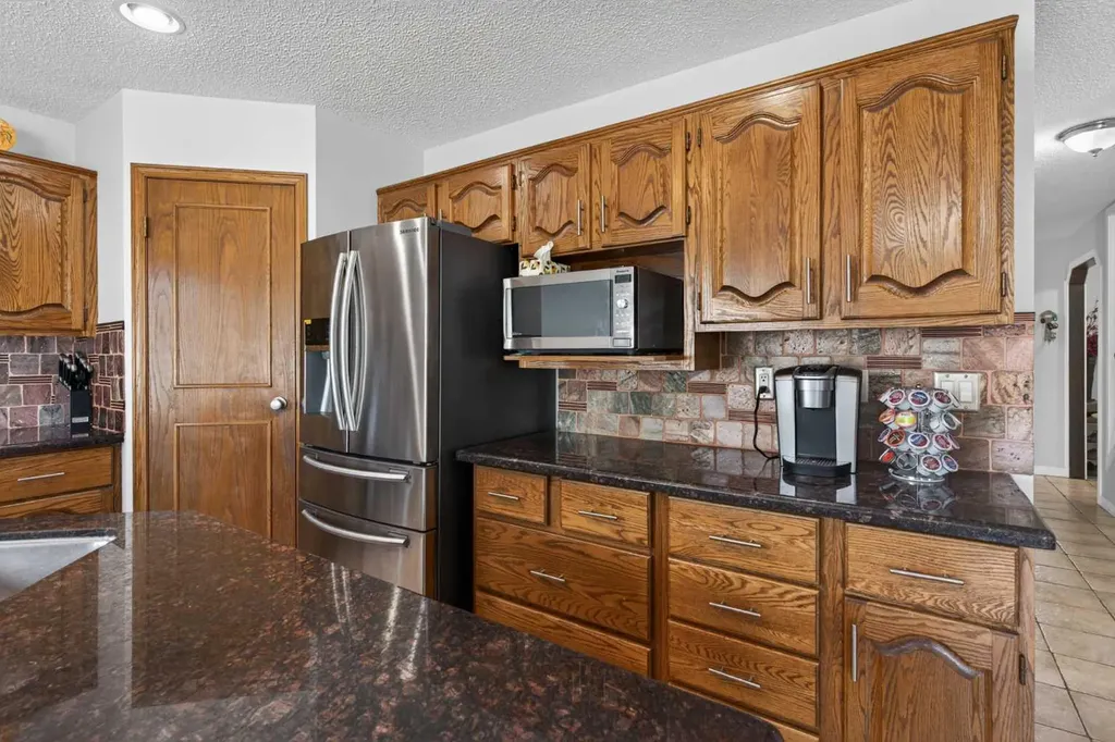 101 Douglasbank Way SE Calgary AB T2Z 1W4