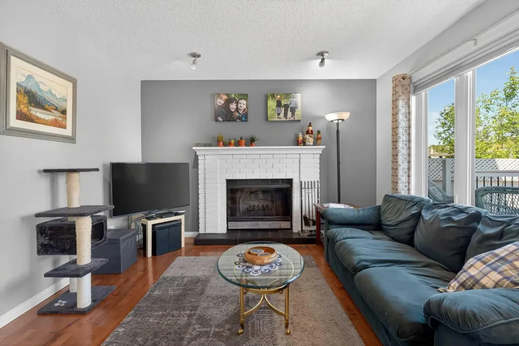 101 Douglasbank Way SE Calgary AB T2Z 1W4