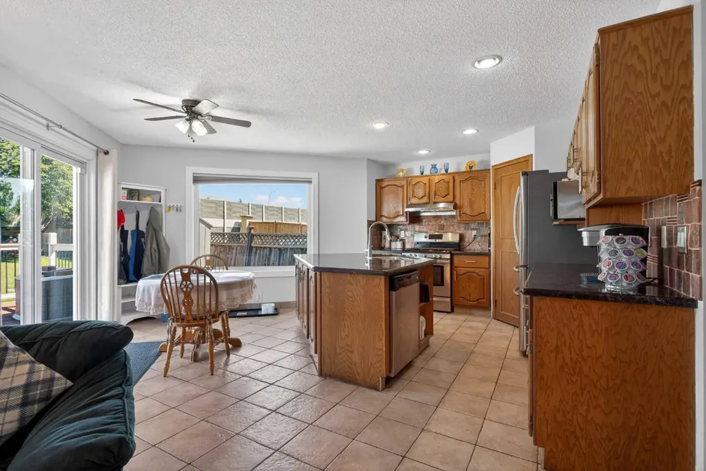 101 Douglasbank Way SE Calgary AB T2Z 1W4