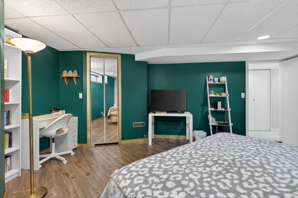 101 Douglasbank Way SE Calgary AB T2Z 1W4