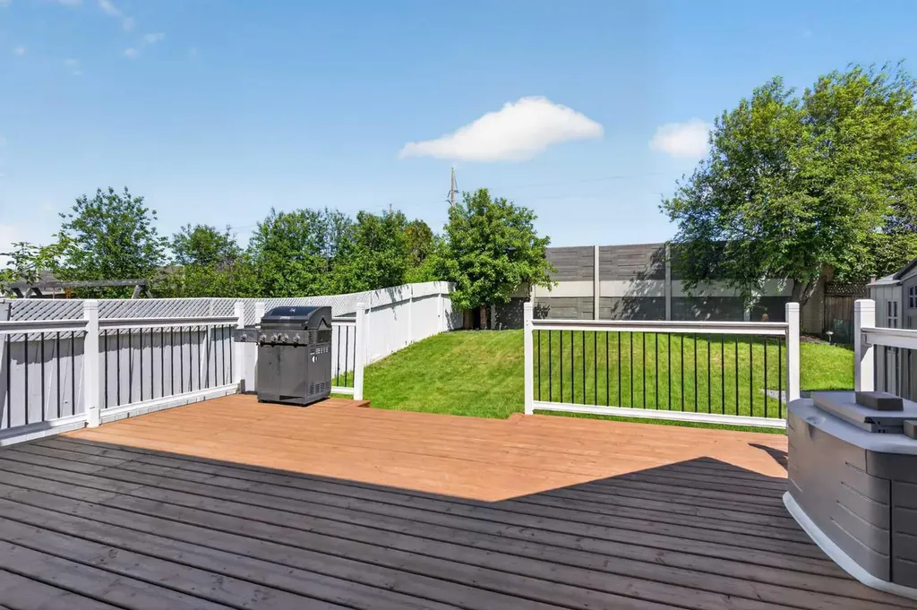 101 Douglasbank Way SE Calgary AB T2Z 1W4