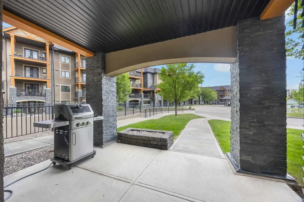 402 Kincora Glen Road NW Calgary AB T3R 0V2