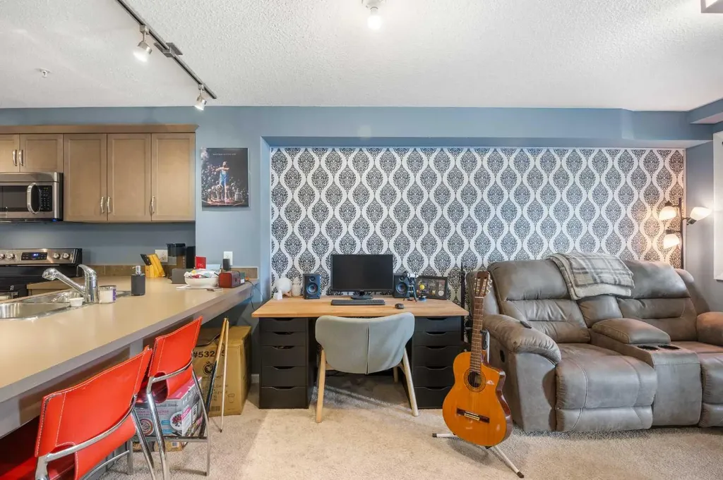 402 Kincora Glen Road NW Calgary AB T3R 0V2