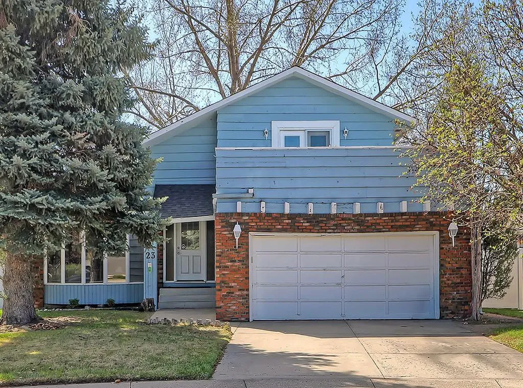 23 Lake Bonaventure Place SE Calgary AB T2J 5J3