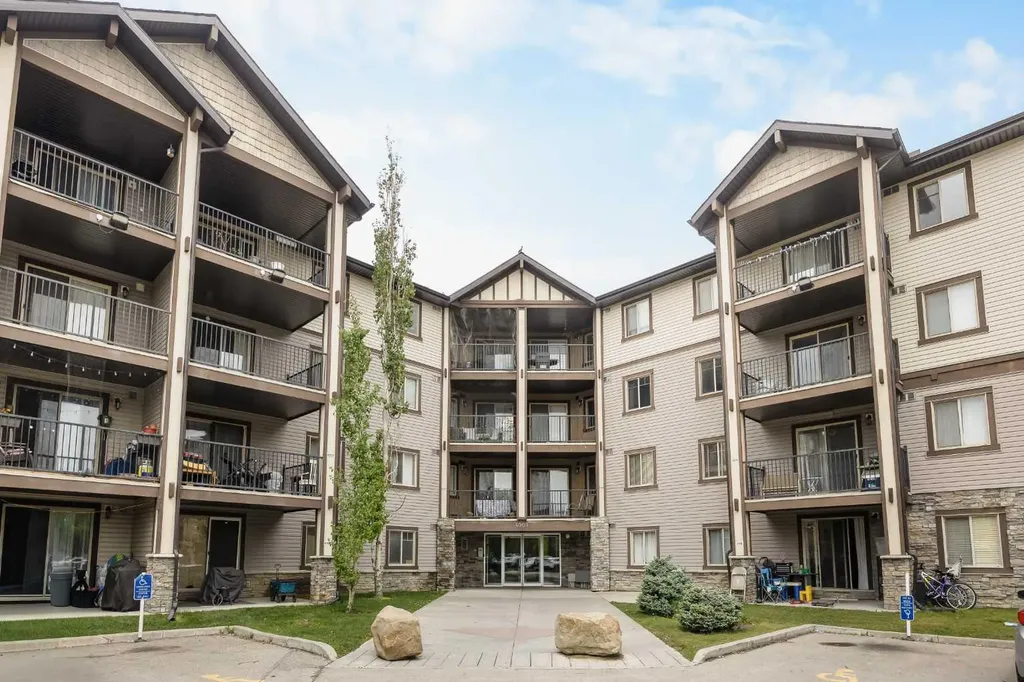 60 Panatella Street NW Calgary AB T3K 0M4