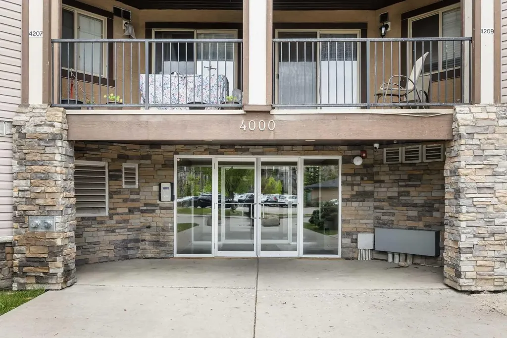 60 Panatella Street NW Calgary AB T3K 0M4