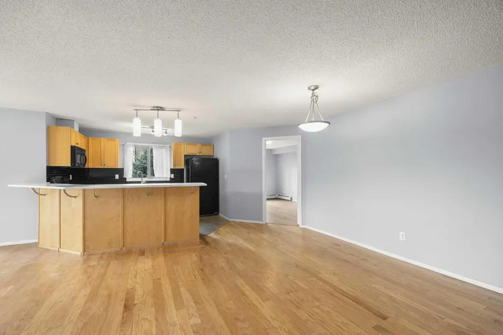 60 Panatella Street NW Calgary AB T3K 0M4