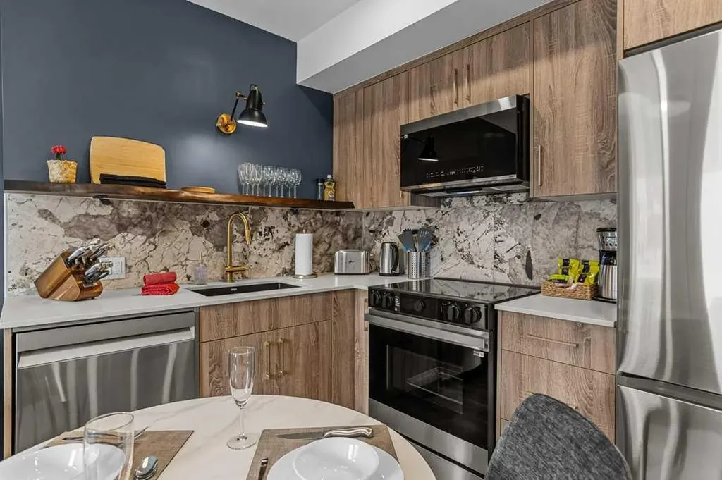 810 10 Street Canmore AB T1W2A7