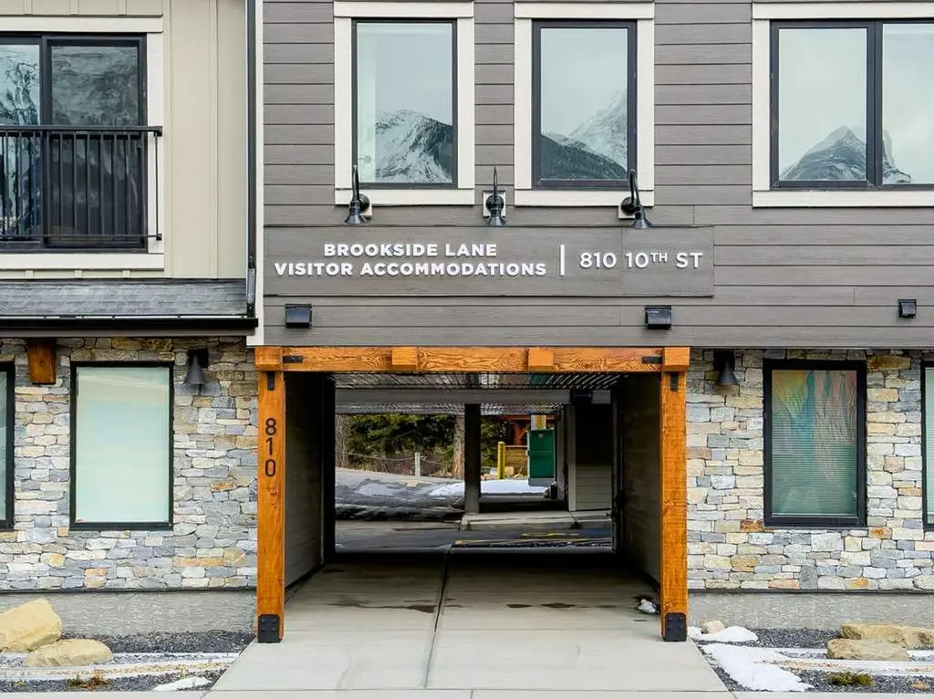 810 10 Street Canmore AB T1W2A7