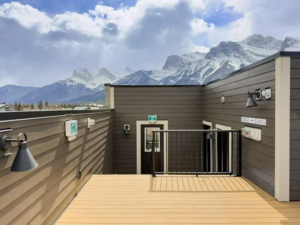 810 10 Street Canmore AB T1W2A7