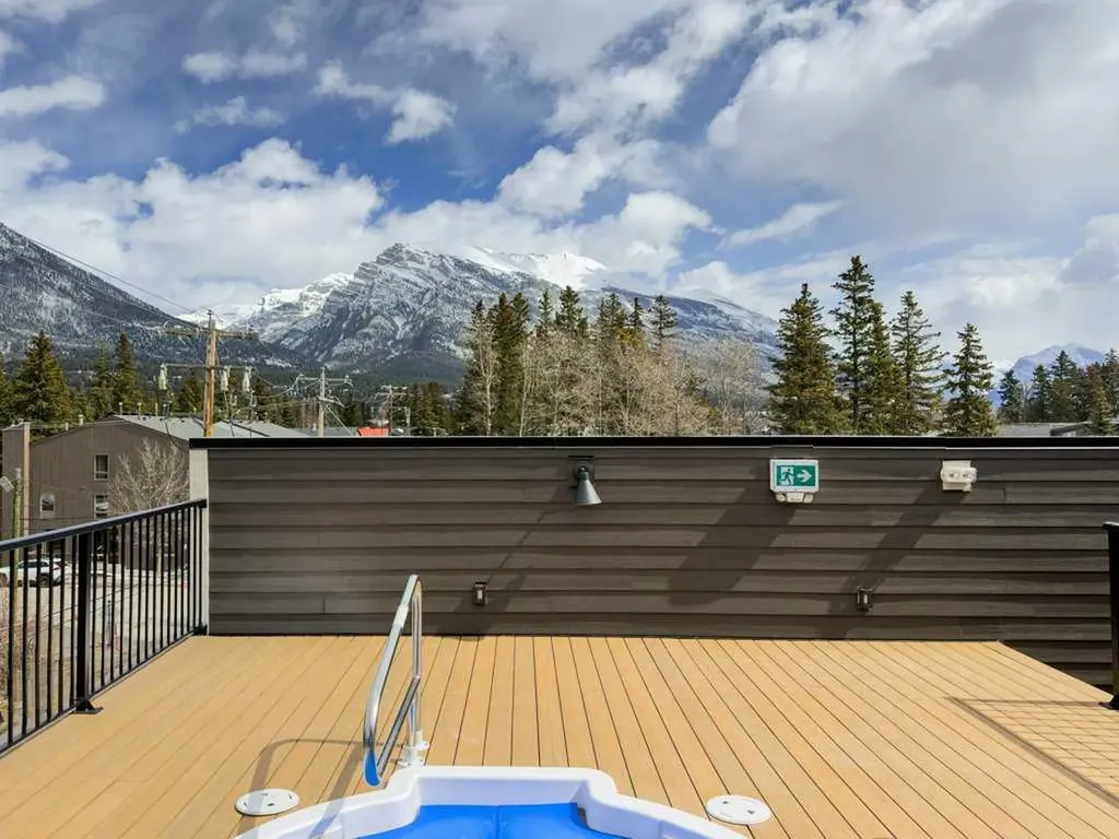 810 10 Street Canmore AB T1W2A7