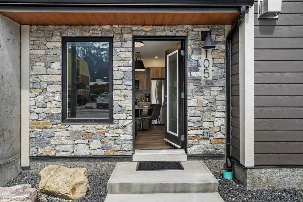 810 10 Street Canmore AB T1W2A7