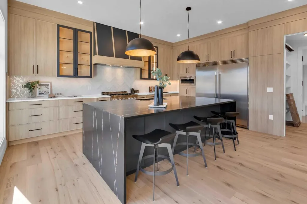 1436 Coopers Landing SW Airdrie AB T4B4J4