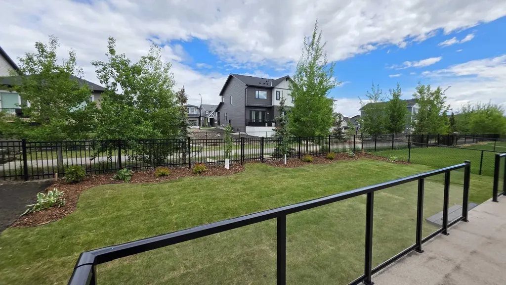 1436 Coopers Landing SW Airdrie AB T4B4J4