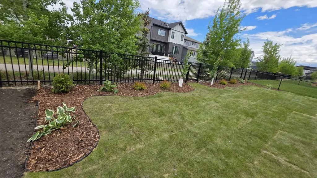 1436 Coopers Landing SW Airdrie AB T4B4J4