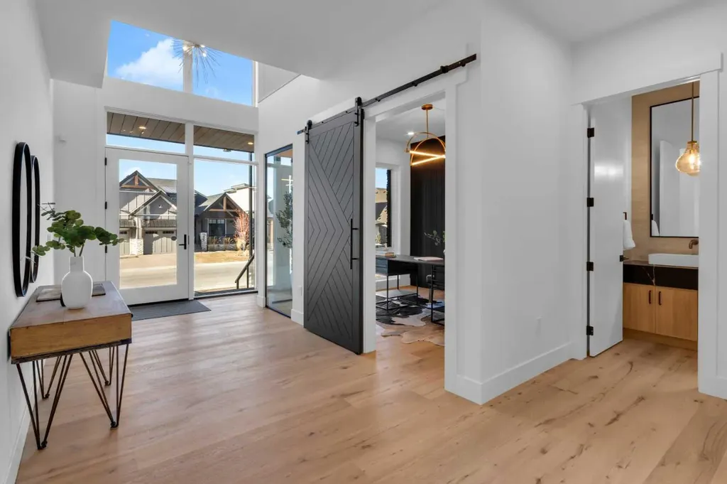 1436 Coopers Landing SW Airdrie AB T4B4J4