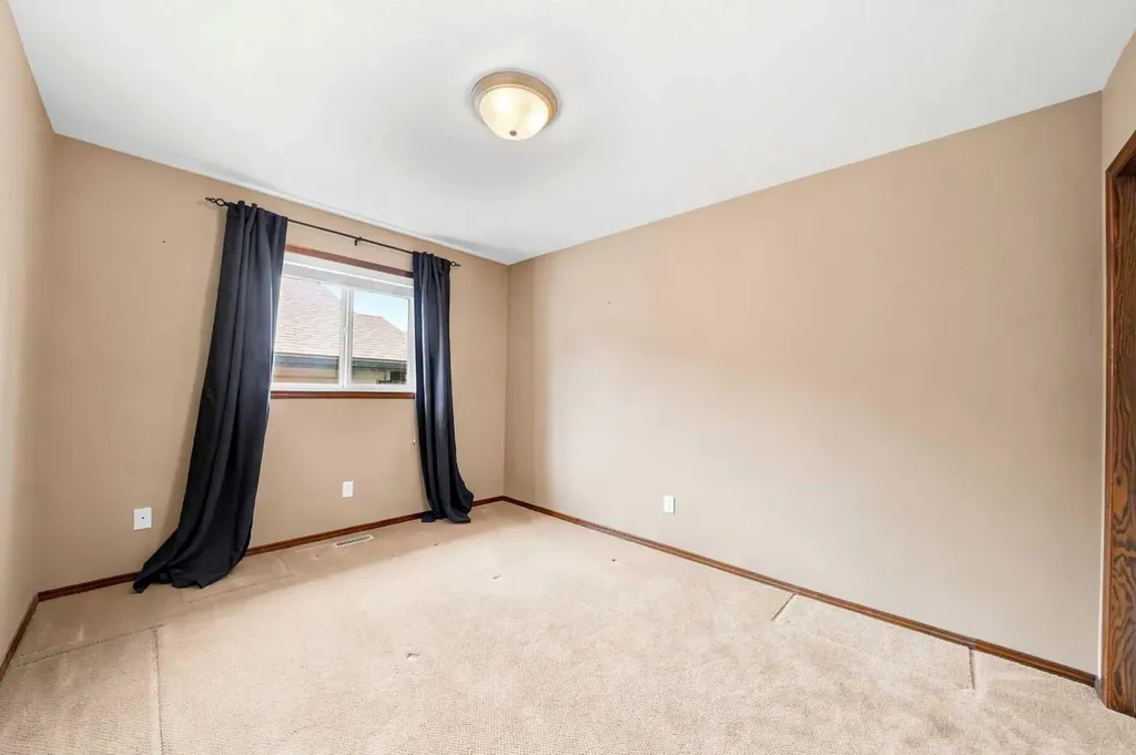 101 Oldring Crescent Red Deer AB T4P 0B9