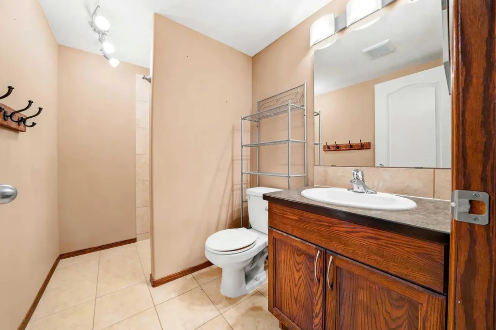 101 Oldring Crescent Red Deer AB T4P 0B9