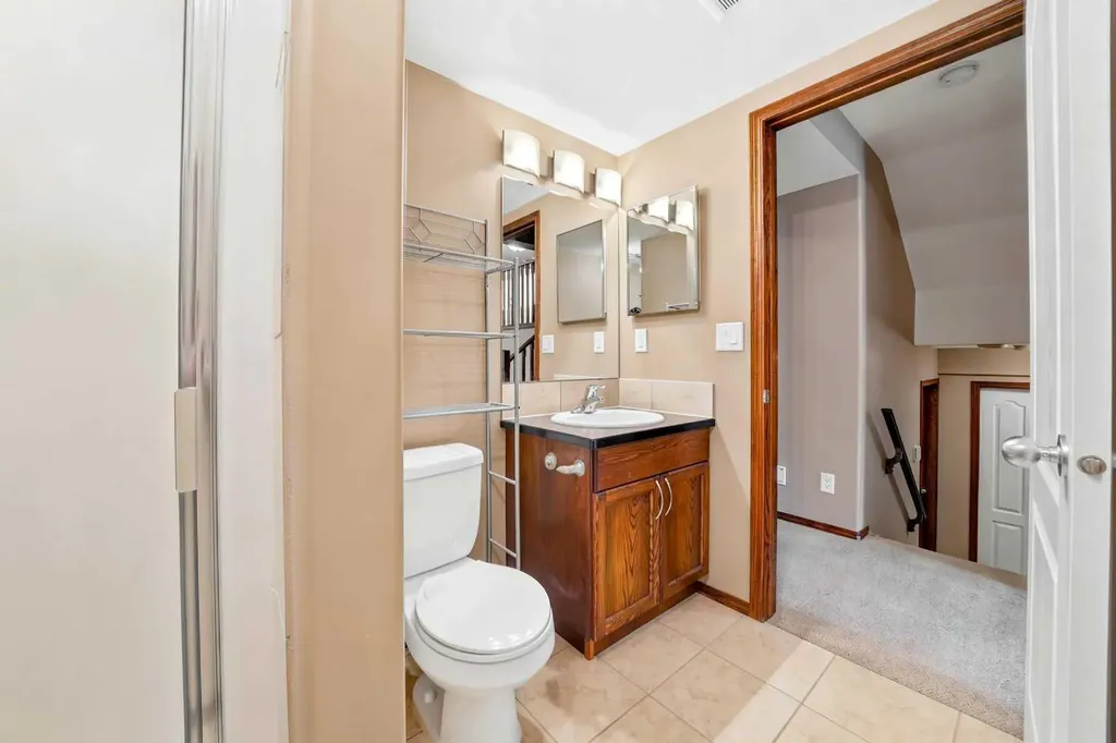 101 Oldring Crescent Red Deer AB T4P 0B9