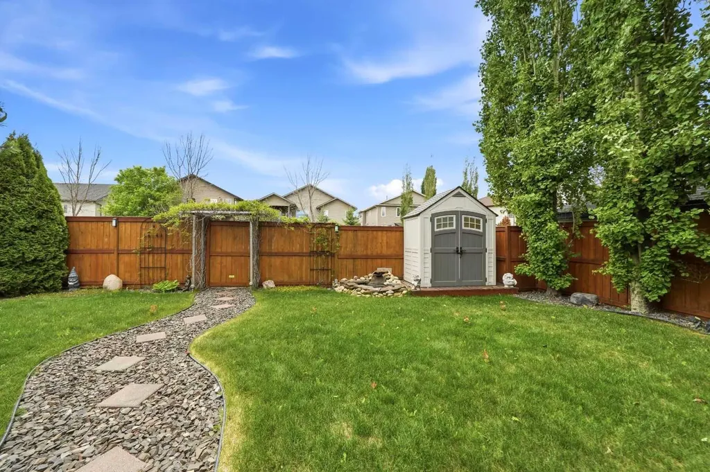 101 Oldring Crescent Red Deer AB T4P 0B9