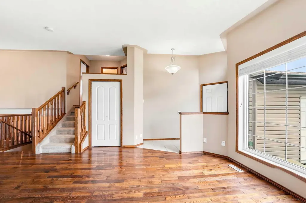 101 Oldring Crescent Red Deer AB T4P 0B9