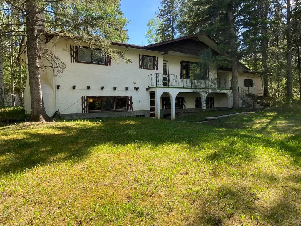 101 Westwood Drive Rural Clearwater County AB T4T2A2