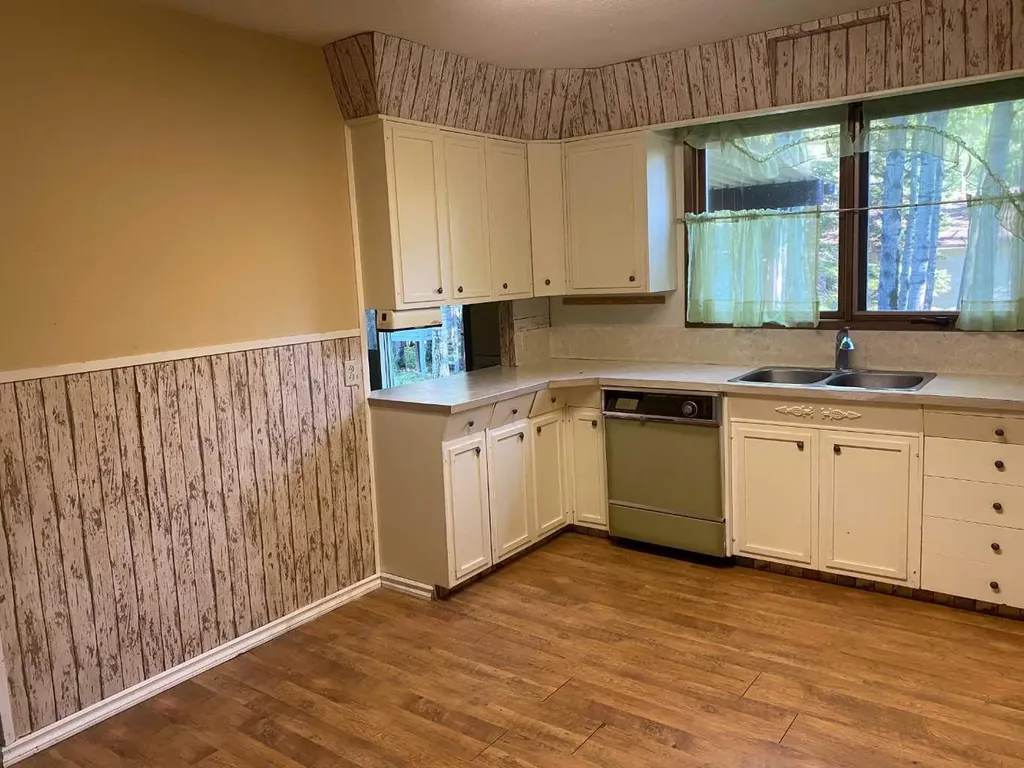 101 Westwood Drive Rural Clearwater County AB T4T2A2