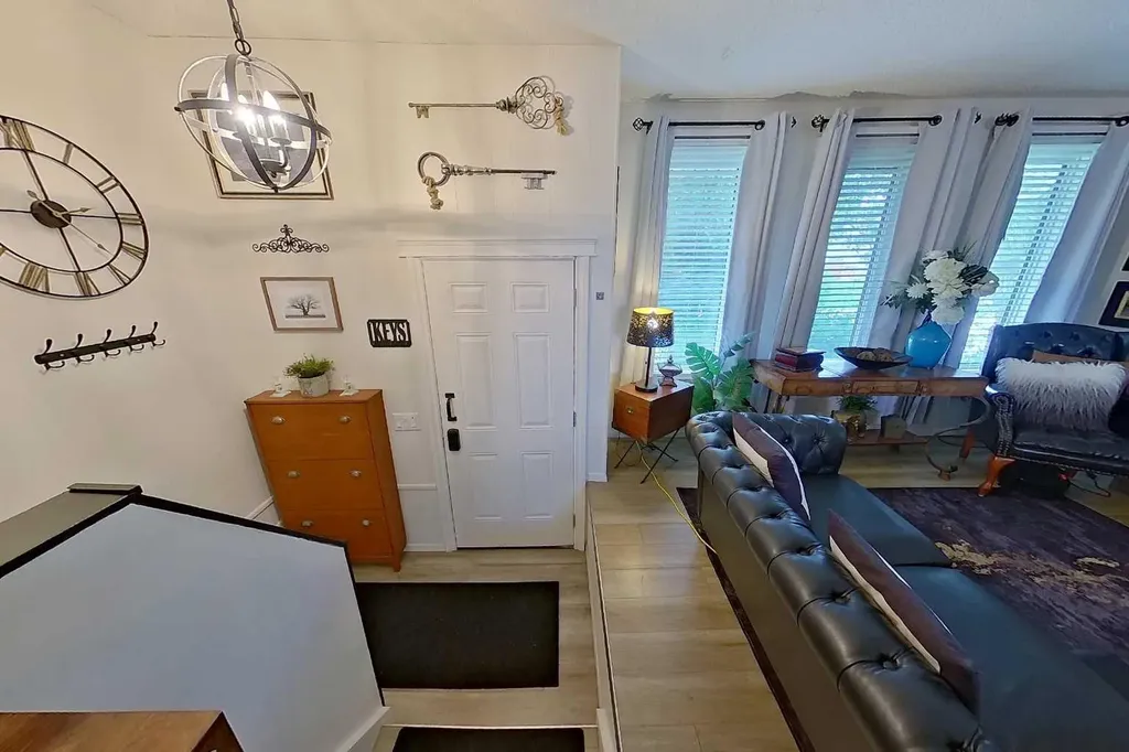 3232 Doverville Crescent SE Calgary AB T2B 1T9