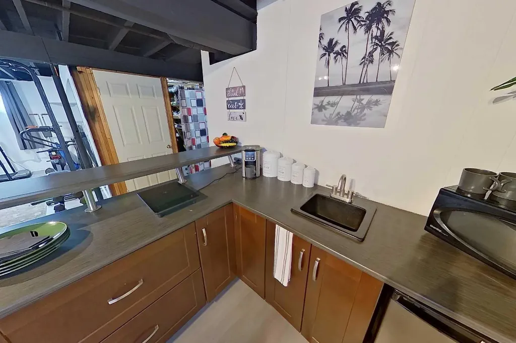 3232 Doverville Crescent SE Calgary AB T2B 1T9