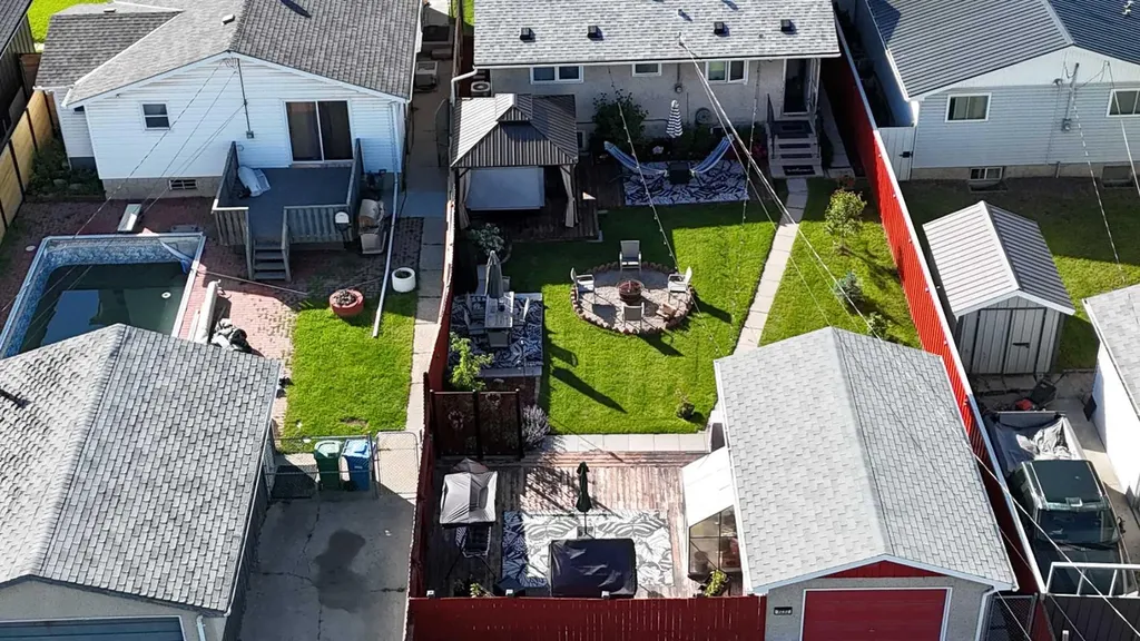 3232 Doverville Crescent SE Calgary AB T2B 1T9