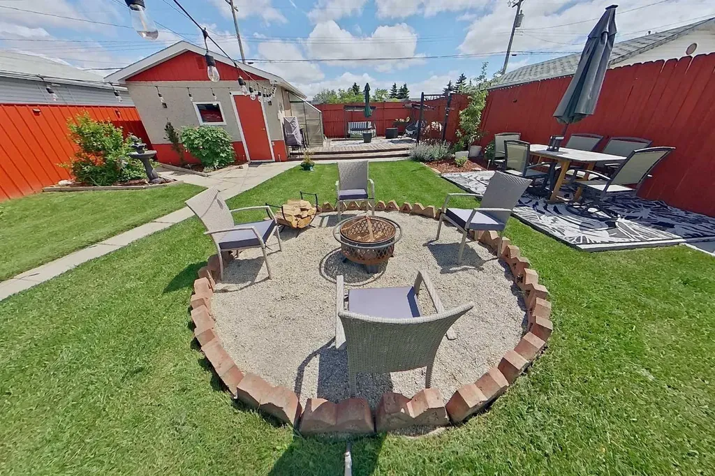 3232 Doverville Crescent SE Calgary AB T2B 1T9