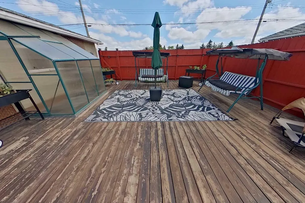 3232 Doverville Crescent SE Calgary AB T2B 1T9