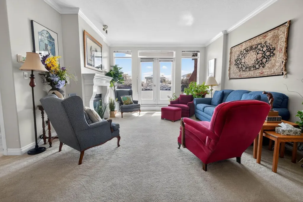 1718 14 Avenue NW Calgary AB T2N 4Y7