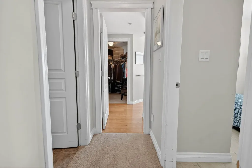 1718 14 Avenue NW Calgary AB T2N 4Y7