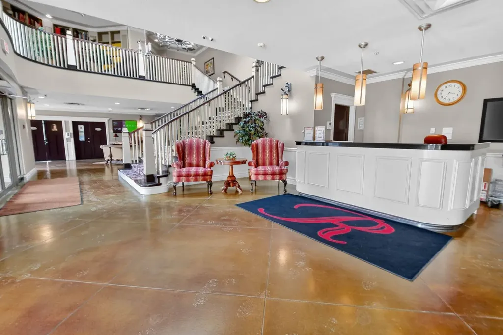 1718 14 Avenue NW Calgary AB T2N 4Y7