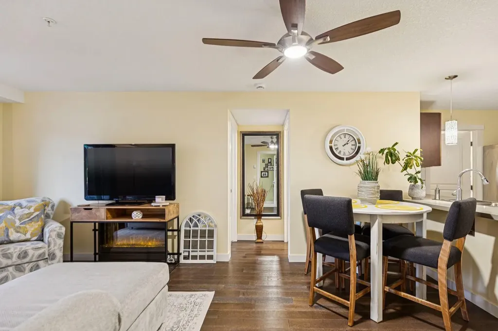 2300 Evanston Square NW Calgary AB T3P 0G8
