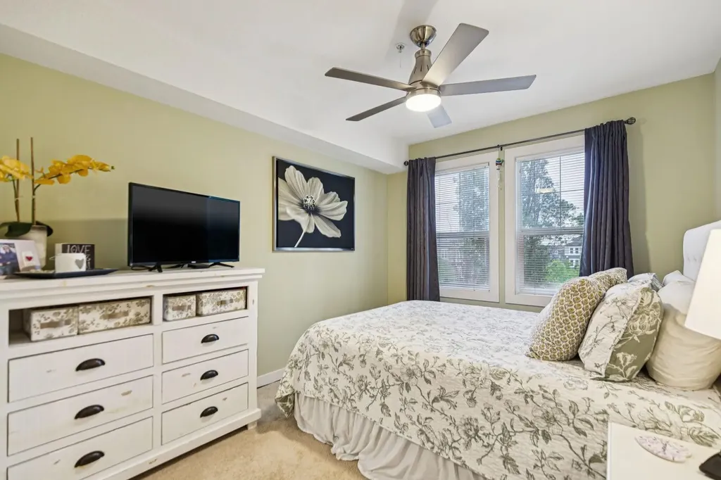 2300 Evanston Square NW Calgary AB T3P 0G8