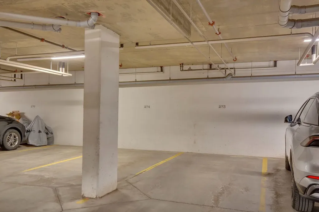 2300 Evanston Square NW Calgary AB T3P 0G8