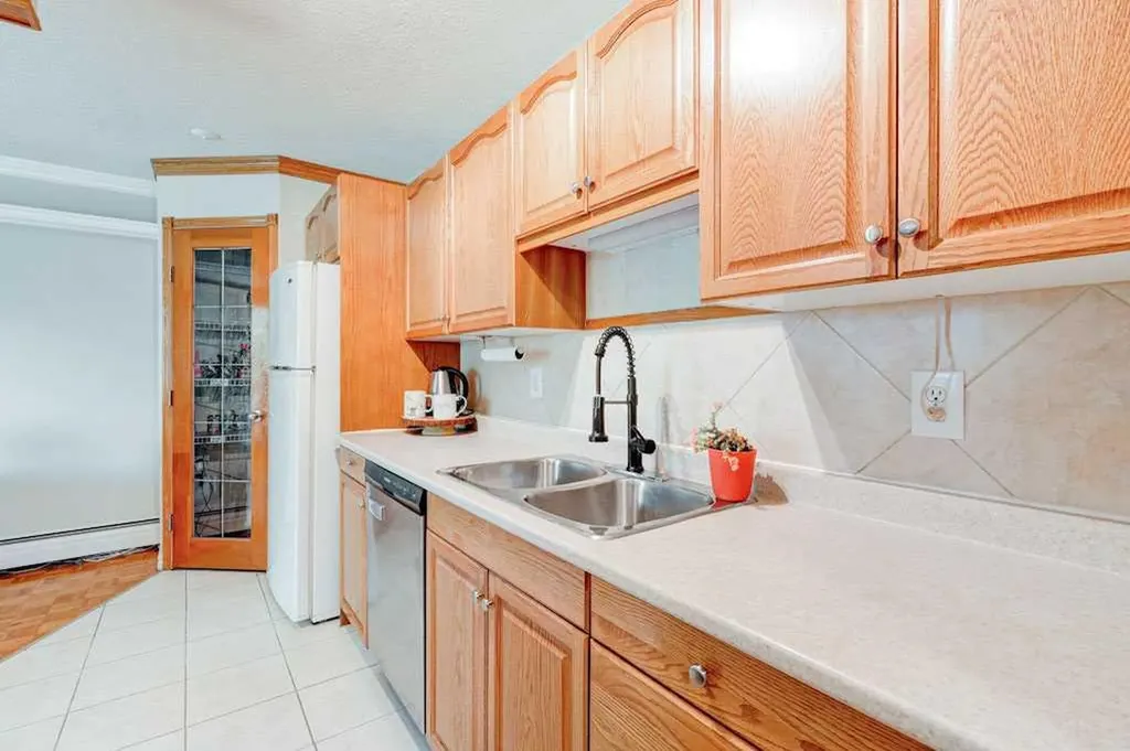 315 Heritage Drive SE Calgary AB T2H 1N2