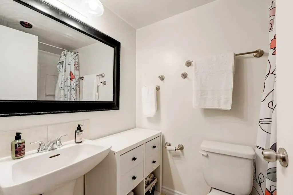 315 Heritage Drive SE Calgary AB T2H 1N2